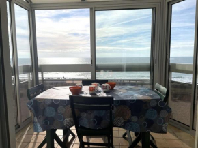 Appartement 2 pièces avec balcon et parking à Saint-Gilles-Croix-de-Vie - FR-1-224-39